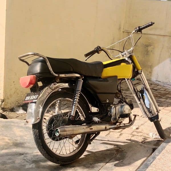 This bike is totally one handed good condition tyres engine are good 1