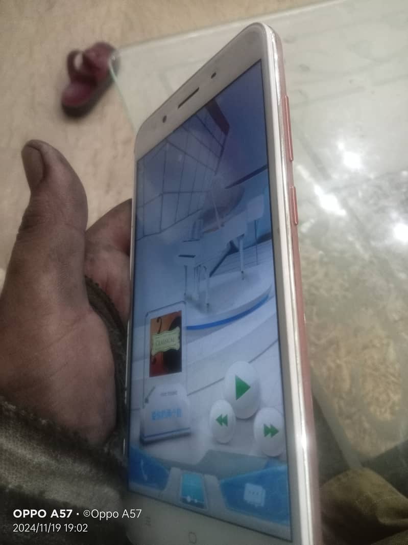 Vivo y66 lush condition 10/10 urgent sale 4/64 pta proved 4