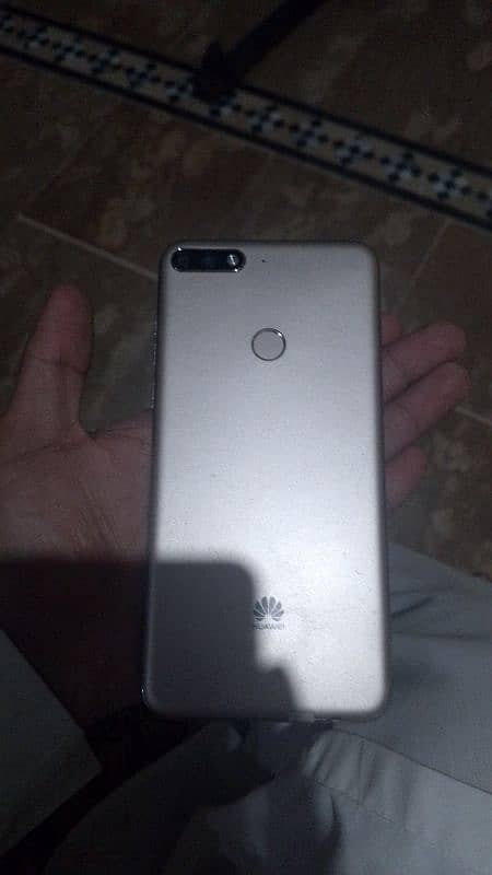 Huawei Y7 1