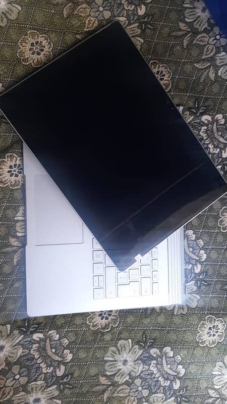 Microsoft Surface 0