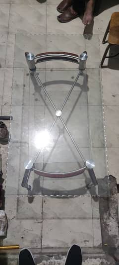 8mm glass silver legs condition is good