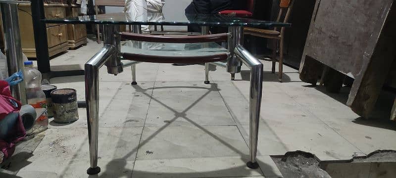 8mm glass silver legs condition is good 1