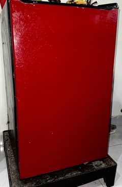 Dawlance refrigerator in good condition