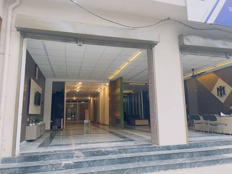 8 Marla Single Storey Commercial Hall For Sell At Main College Road Township 4