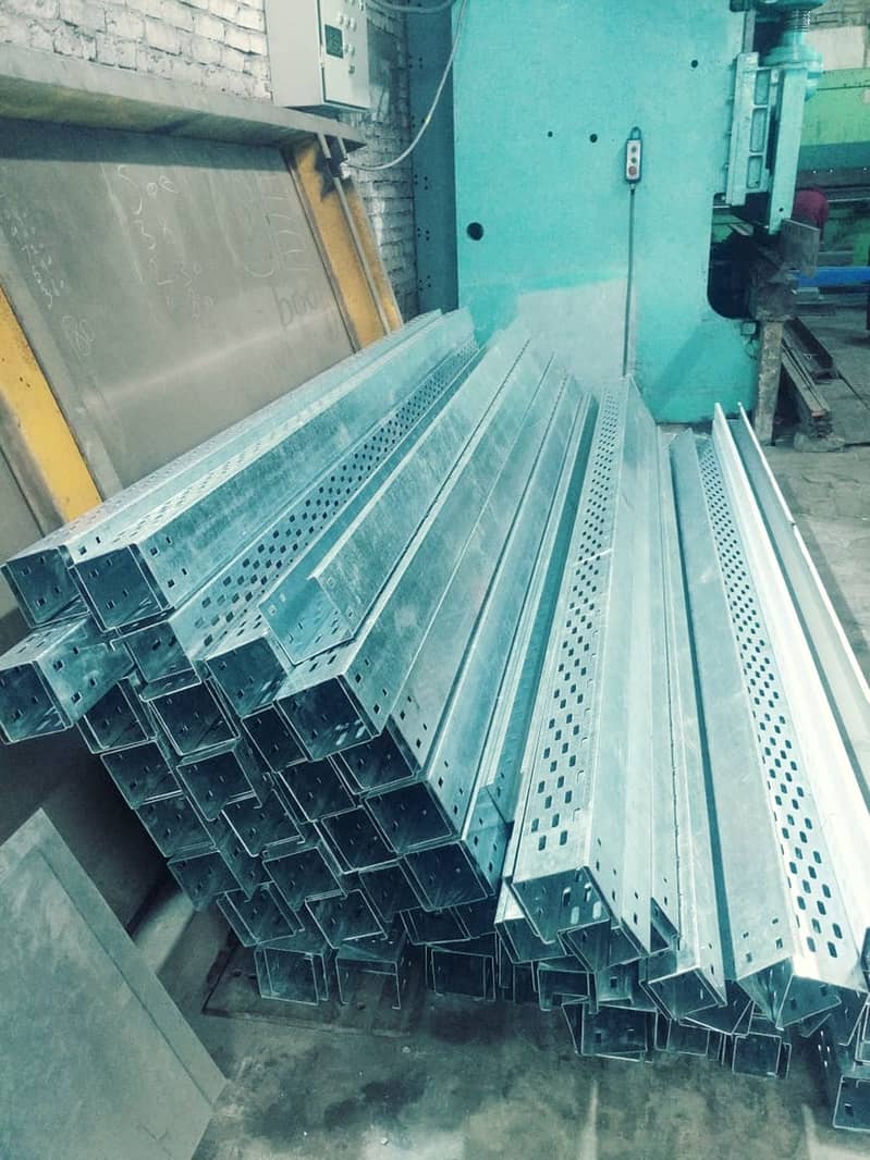 Cable Trays Manufacturer(Perforated, Ladder, Duct), Unistruts Channels 4