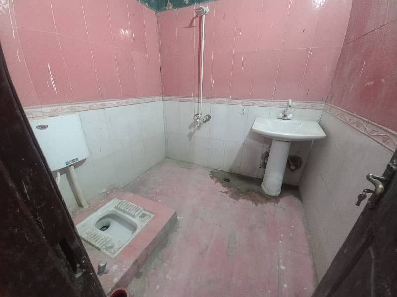 5 marla House for sale good location ( video available) Allama iqbal town Lahore neelam block 6