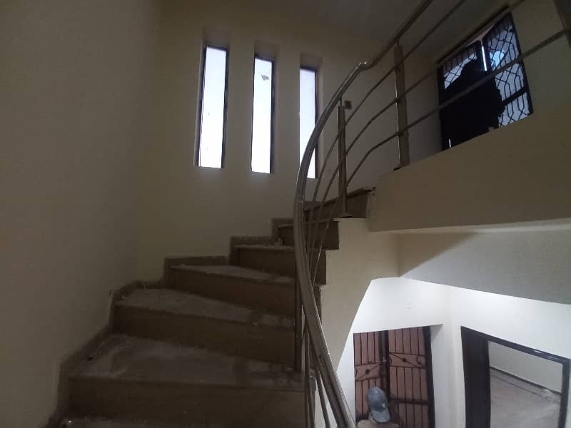 5 marla House for sale good location ( video available) Allama iqbal town Lahore neelam block 24