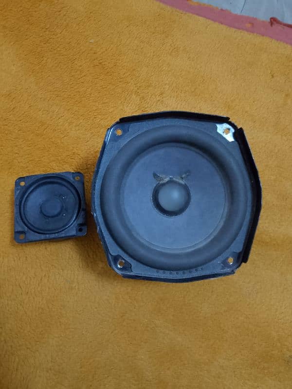 Bose woofer and Bose speaker 0