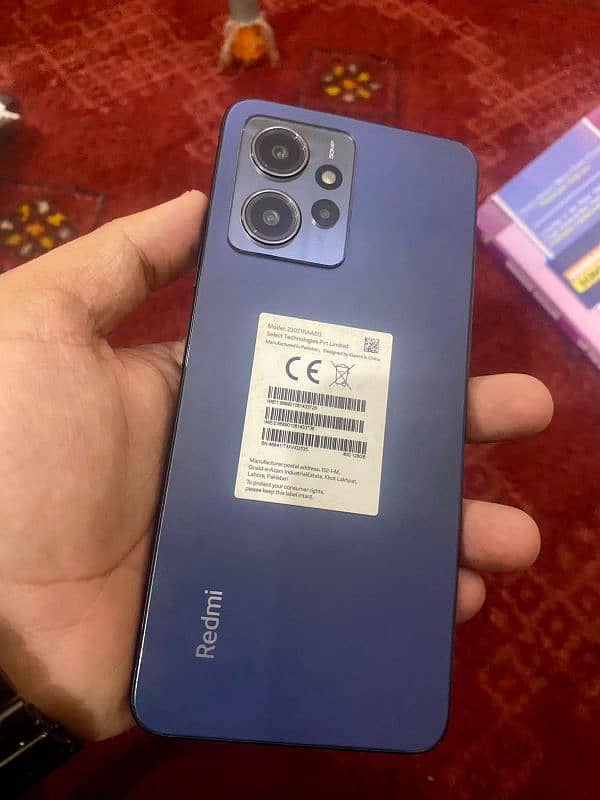 realme note 12 3