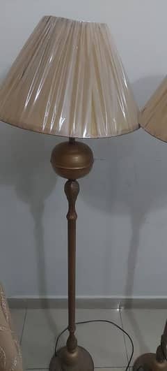 FLOOR LAMPS