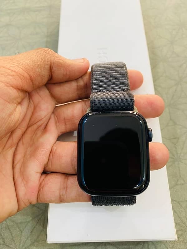 Apple Watch Series 9 ( Midnight, 45mm)-Like New, Boxed & 2 months used 3