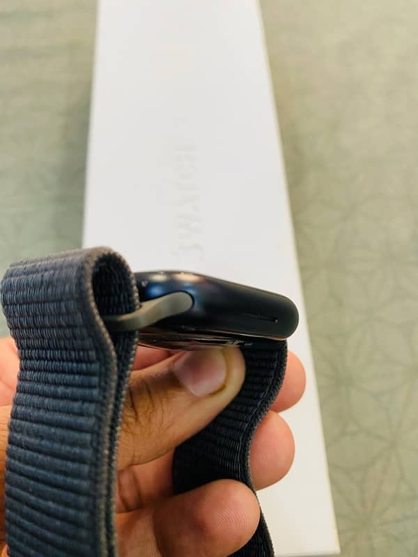 Apple Watch Series 9 ( Midnight, 45mm)-Like New, Boxed & 2 months used 5