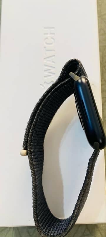 Apple Watch Series 9 ( Midnight, 45mm)-Like New, Boxed & 2 months used 7