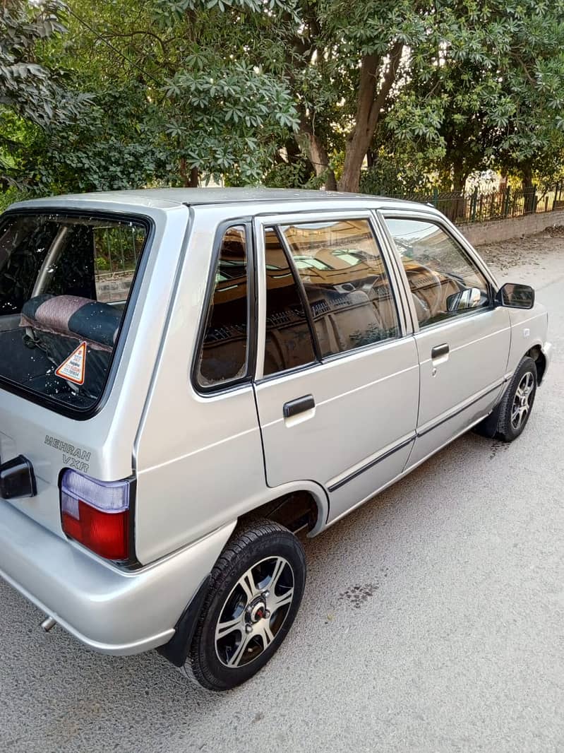 Suzuki Mehran VXR 2017 5