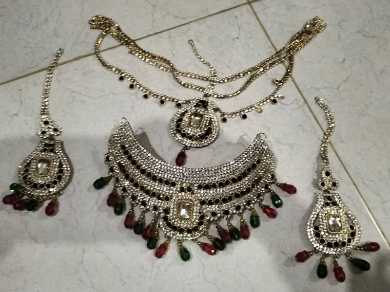 RED JEWELLERY SET 0