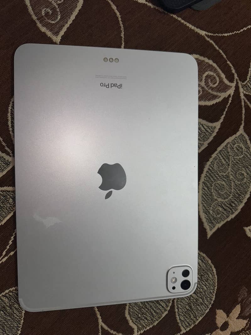 ipad pro 5th gen with m4 chip 256 gb 7