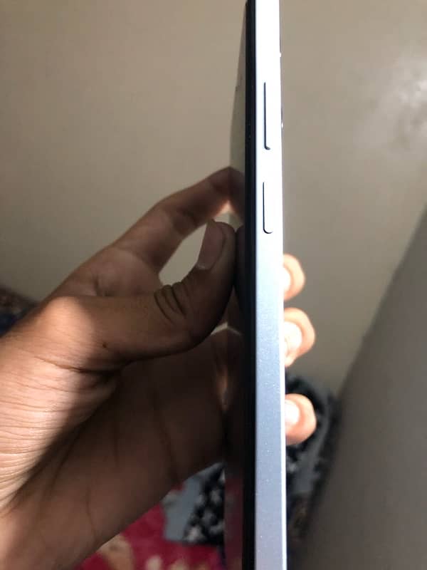 infinix smart 8 RAM4+4 GB 64 0