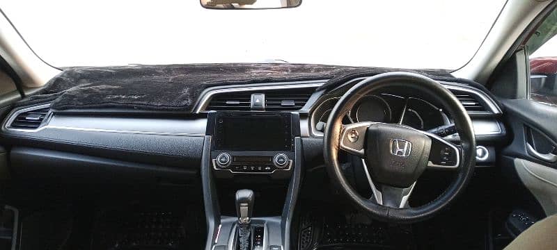 Honda Civic 2019 5