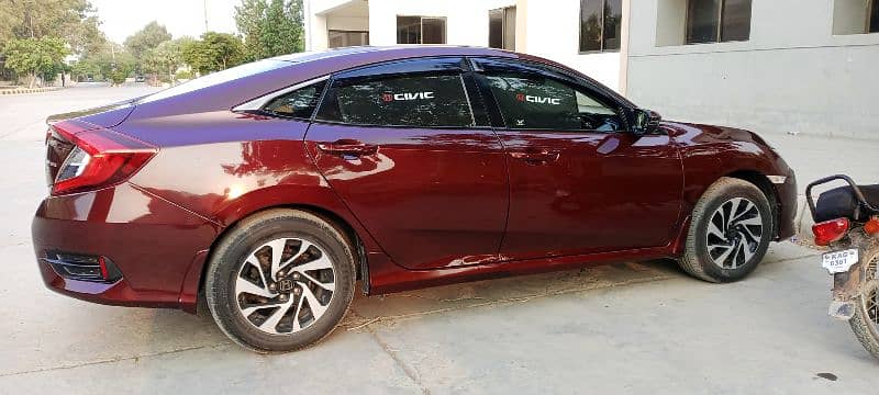 Honda Civic 2019 15