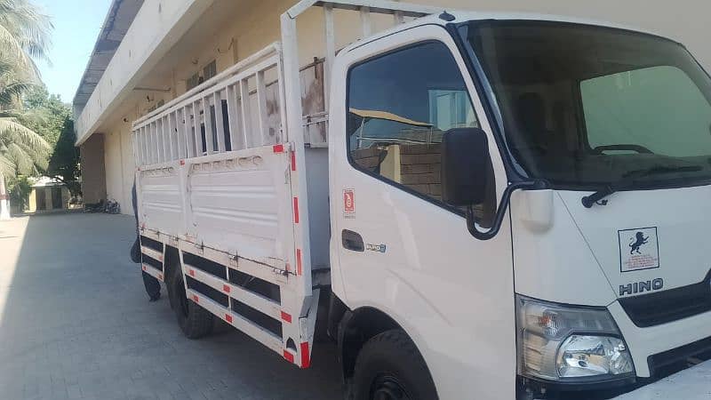 HINO TURBO INTERCOLLER 300 8