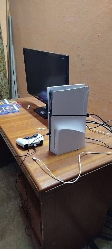 ps5 slim for sale with 3 games 2 month used 3