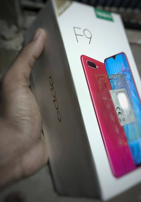 Oppo f9 with Box 1