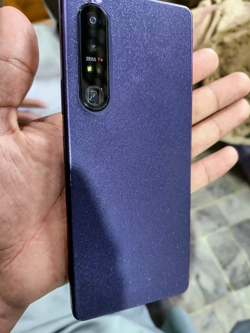 Sony Xperia 1 iii Purple 12/256 3