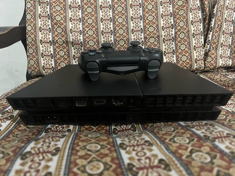 PS4 Fat 500GB Jailbreak on 11.0 FW with One Controller 2