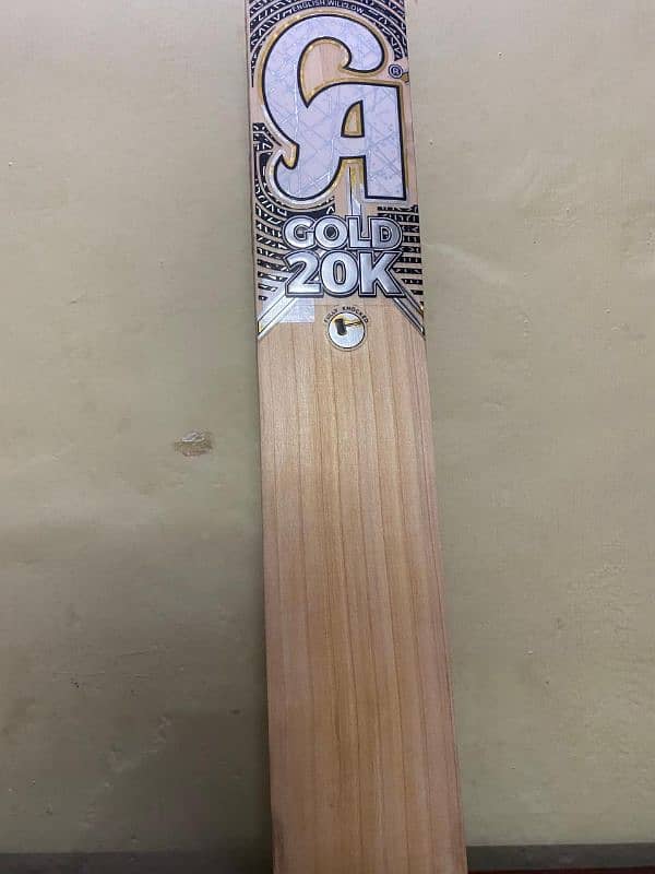 CA original bat gold 20k condition 10 by 10 2