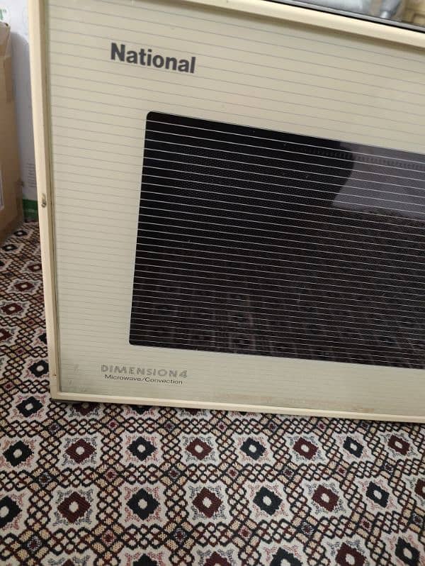 national made in Japan full size microwave in perfect working 1