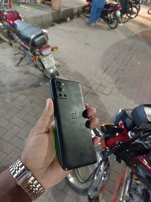 OnePlus 9r 0