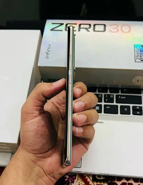 Infinix Zero 30 5