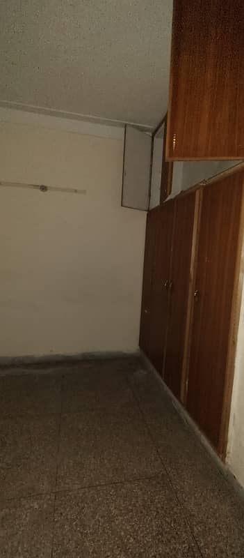 10 MARLA 2 BEDS LOWER FOR FAMILY AND BACHLERS NEAR YASIR BROST FAISAL TOWN 4