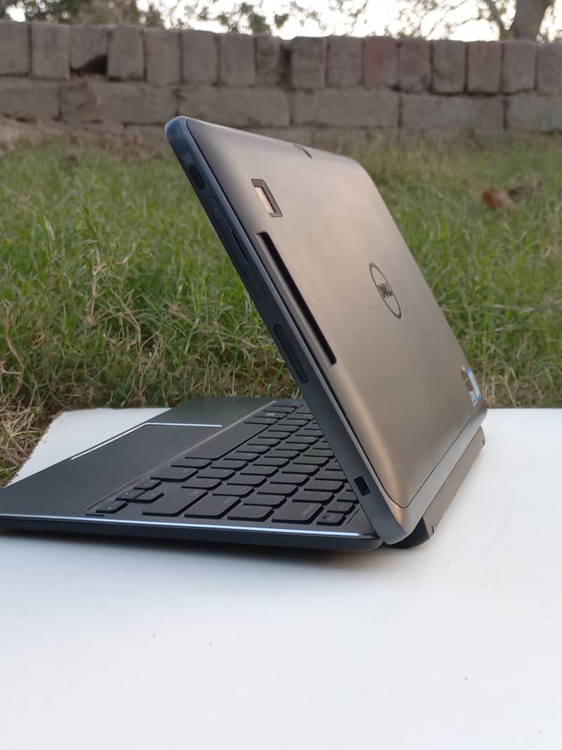 dell tab 2 in 1 laptop core m5 6th gen 8gb ram 256gb ssd | Detachbale 6