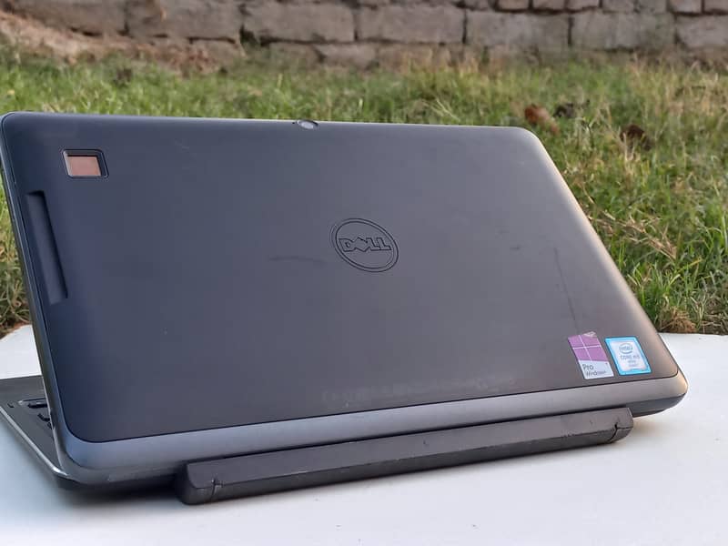 dell tab 2 in 1 laptop core m5 6th gen 8gb ram 256gb ssd | Detachbale 7