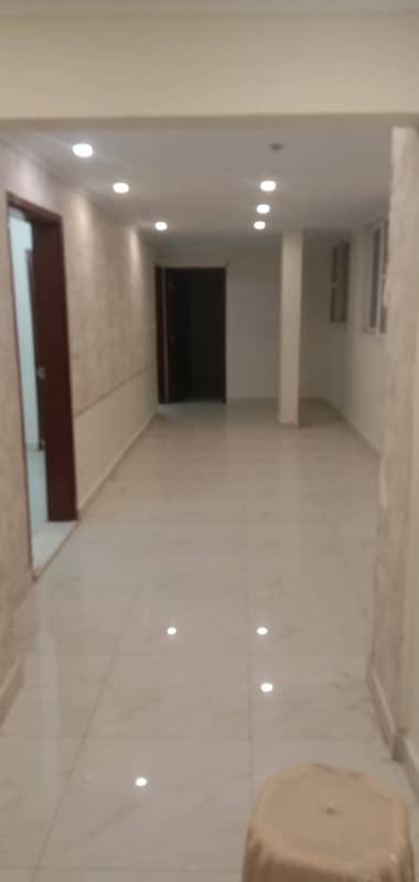 main road huge car parking 504 sq yards G+1 newly renovated near Naheed super market 11