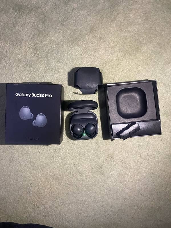 Samsung Galaxy Buds2 pro 1