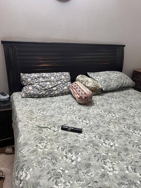 Wood Bed Set 6