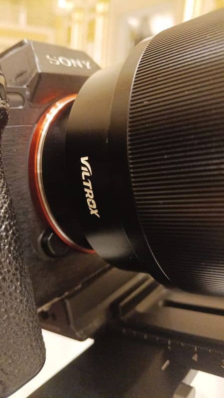 85mm viltrox for sale  Sony Mount 2