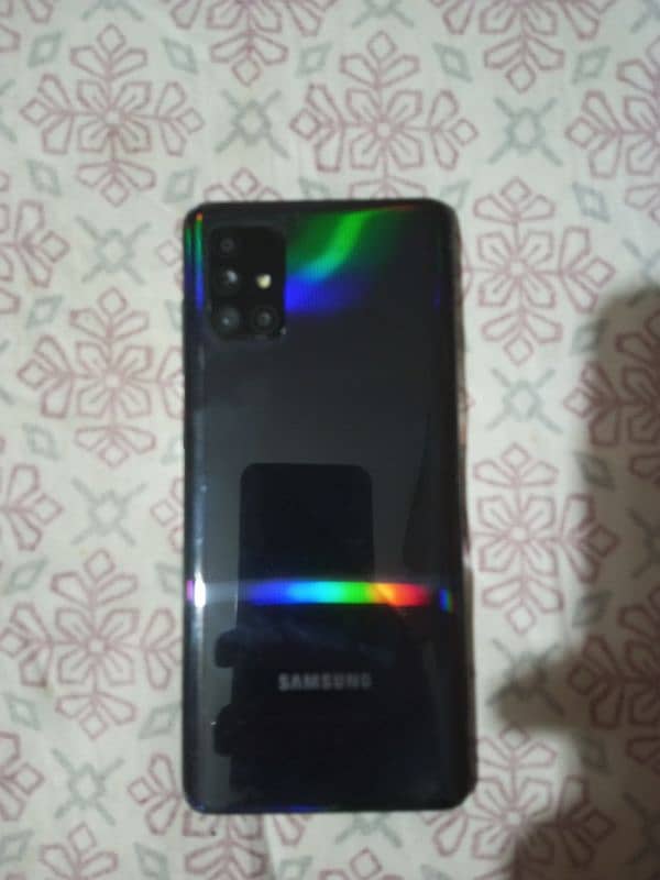 Samsung Galaxy A71 0