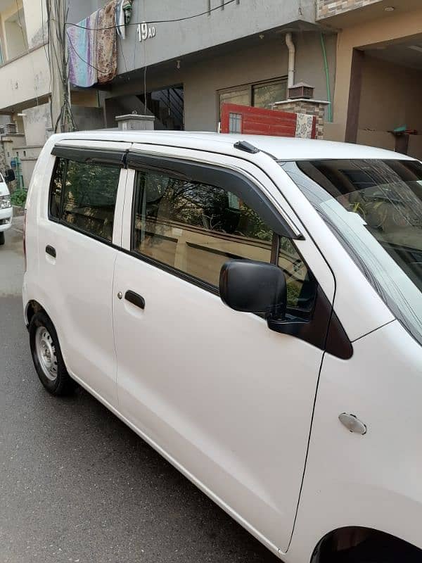 Suzuki Wagon R 2021 14