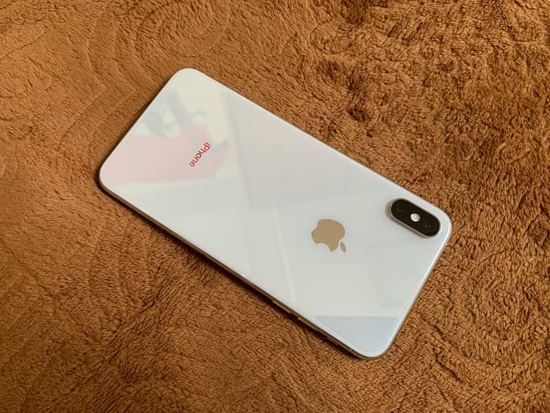 JUST LIKE NEW iPhone XS MAX 256gb White Non Pta E-Sim Time Available 5