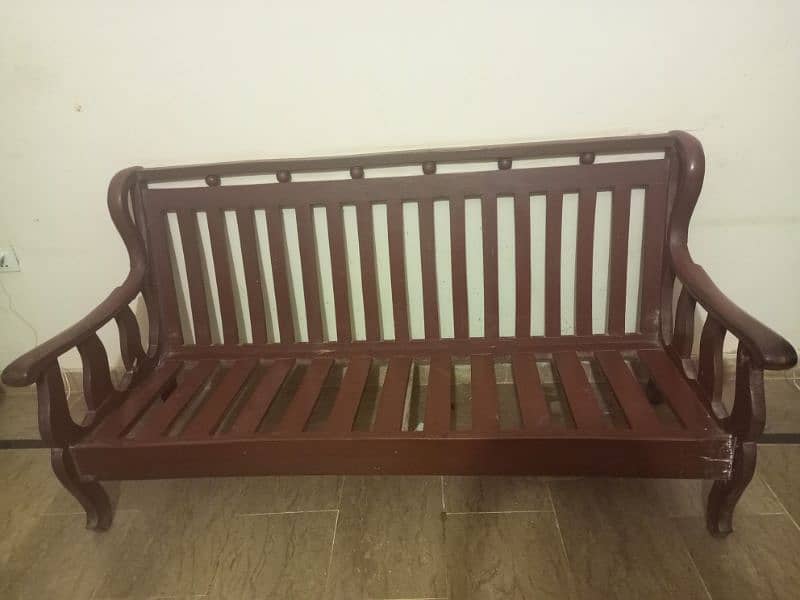 Wooden Sofa set in Good condition 0