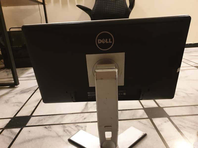 Dell 21’ Full HD monitor 1