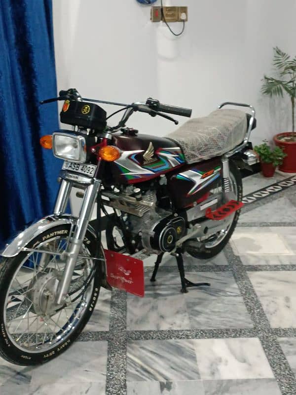 Honda 125 2023 3