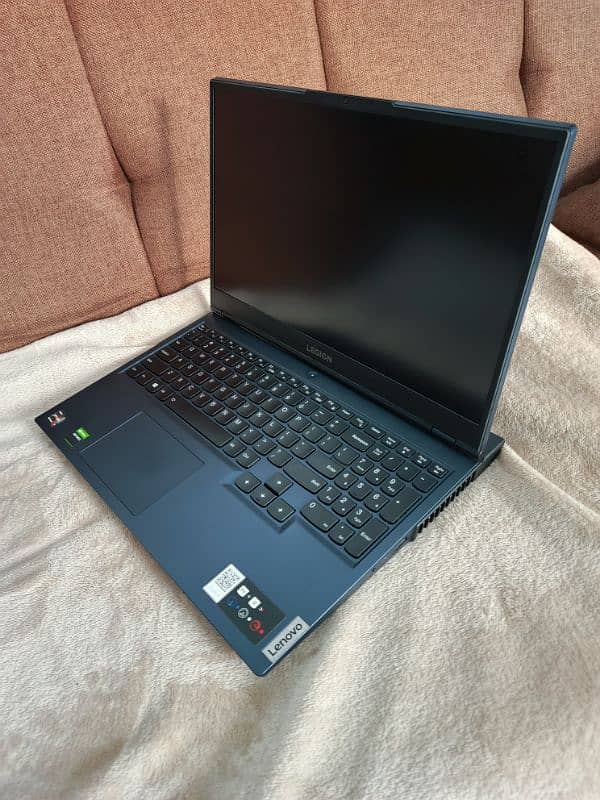 Lenovo Legion 5 RTX 3050ti 512GB SSD 16GB RAM 15.6" 165Hz Display 4