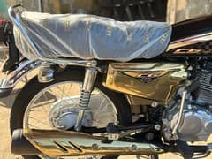 i want to sale my Honda 125 special edition gold 10/10 con 23/2024 mod