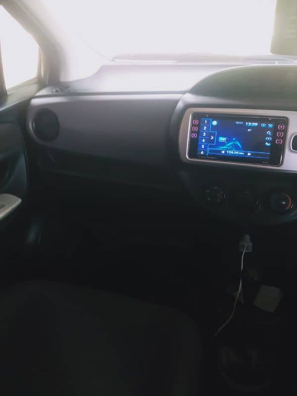 Toyota Vitz 2014 7