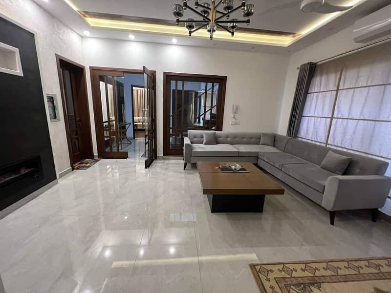 1 Kanal Most Beautiful House Available For Rent In Phase 5 DHA Lahore 12