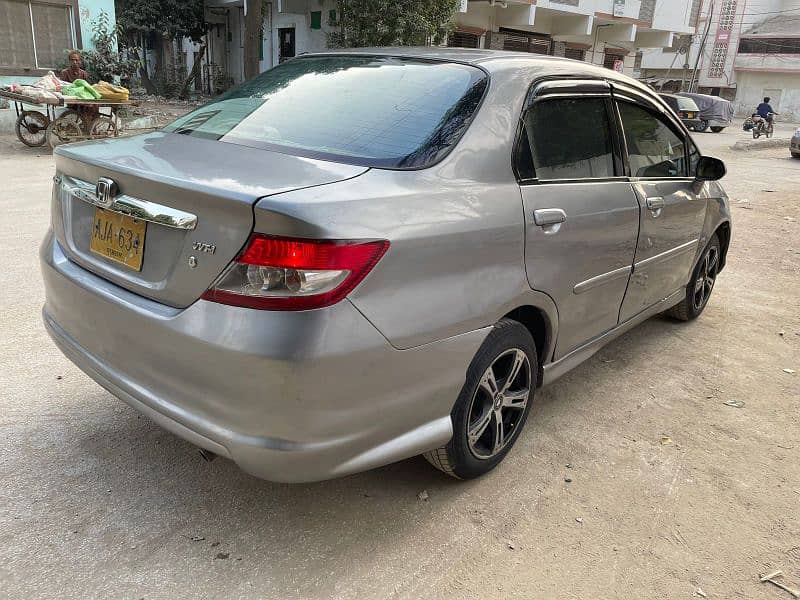 Honda City IDSI 2005 4